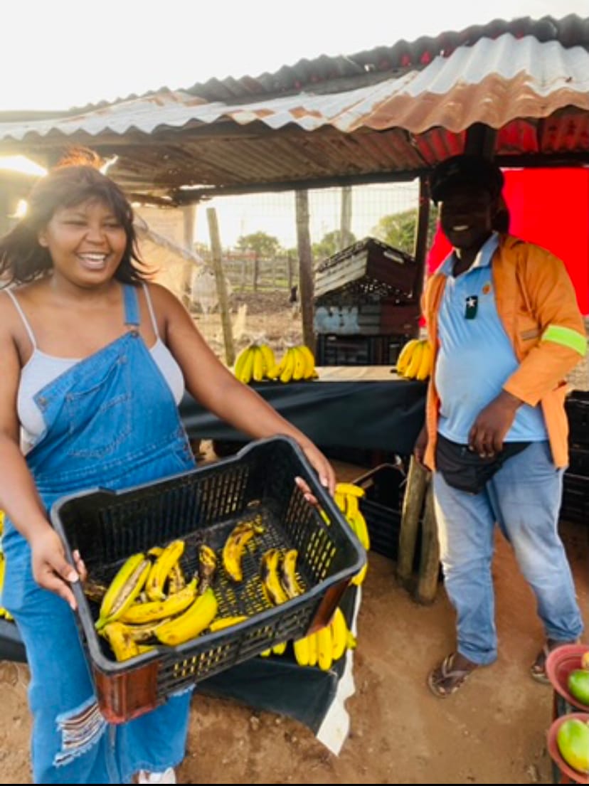 Enactus UniZulu with banana for project